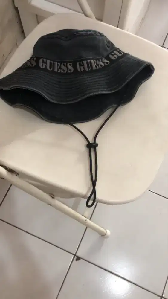 Topi cewek Guess ori