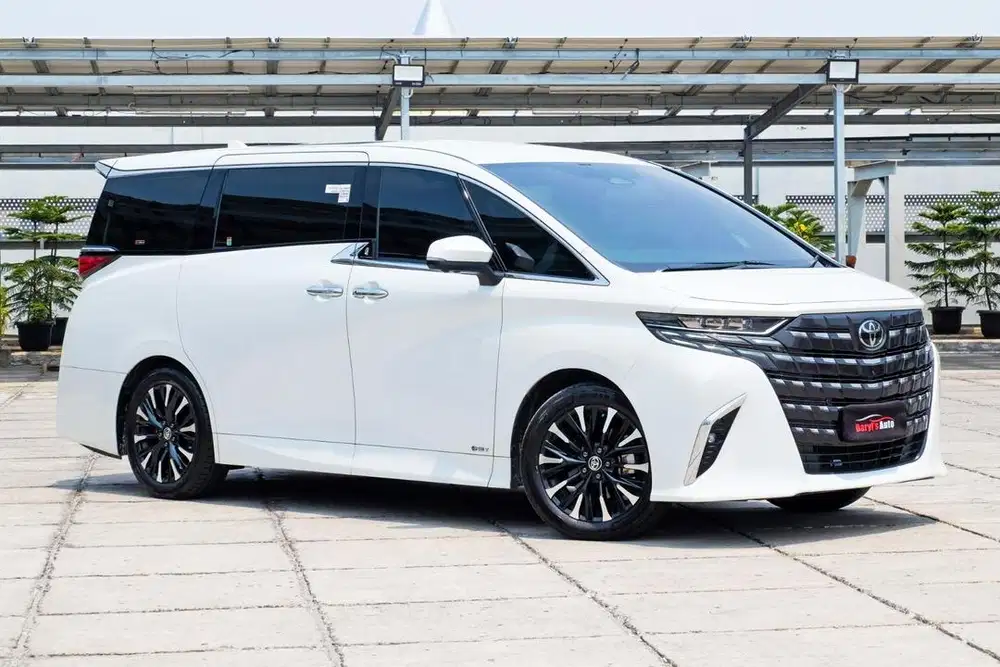 TOYOTA ALPHARD 2.5 HYBRID TSS 2024