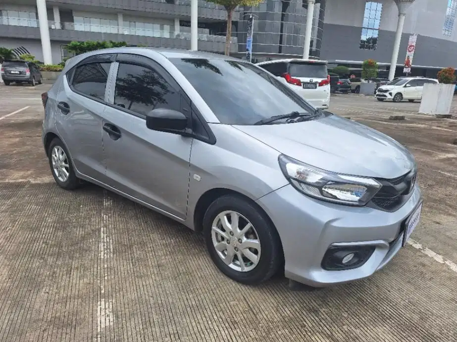 DP MURAH Honda Brio Satya 1.2 E Bensin-MT 2020 Abu-Abu C9KNF