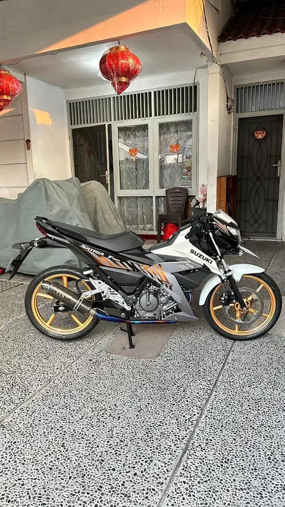 Suzuki satria 2025 km 97 perak