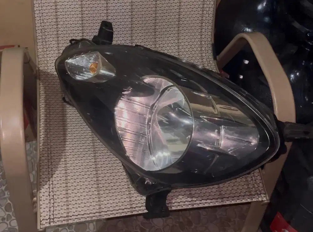 Head Lamp / Lampu Depan mobilio Brio 2014 2015