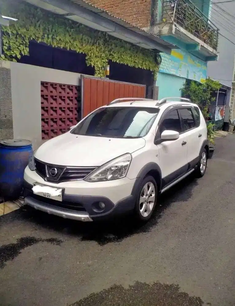 Nissan Livina 2013 Bensin