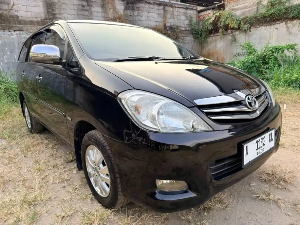 innova inova V at 2010 hitam km low