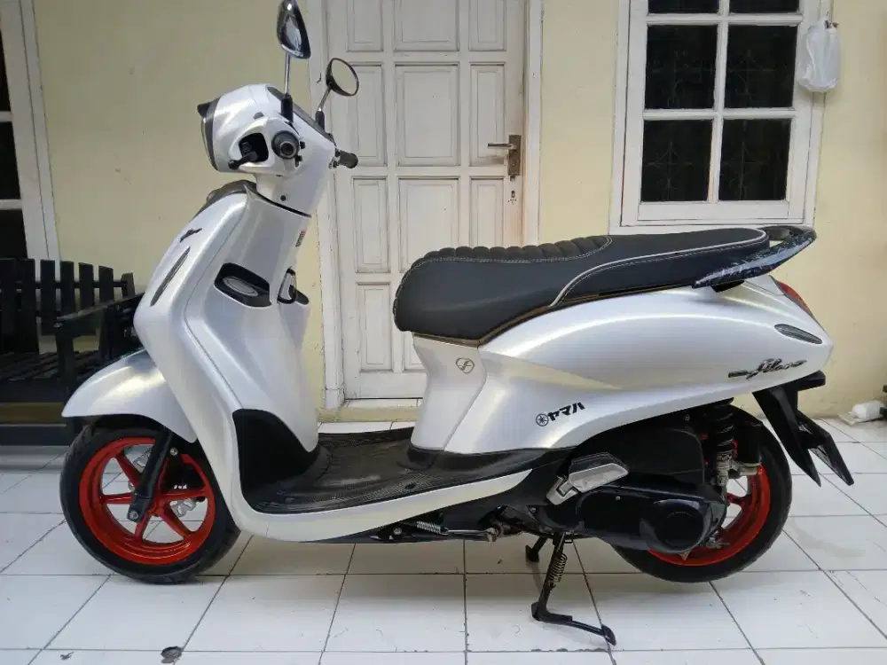 Yamaha Grand Filano 125 Hybrid 2023 - Putih Lux, Kondisi Bagus&Terawat