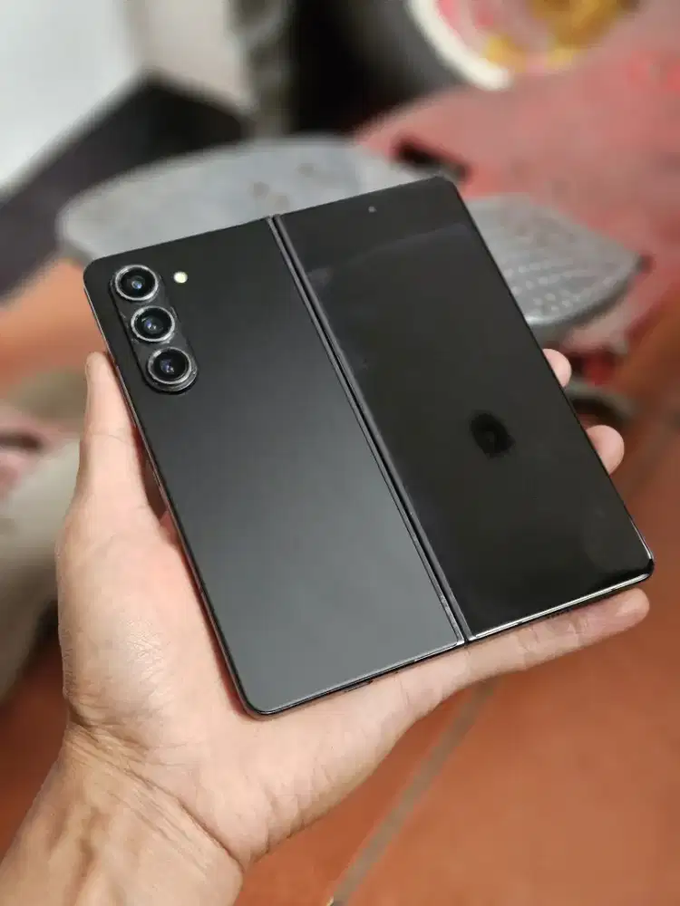Samsung Z Fold 5 12/512GB Sein Resmi Black Lengkap
