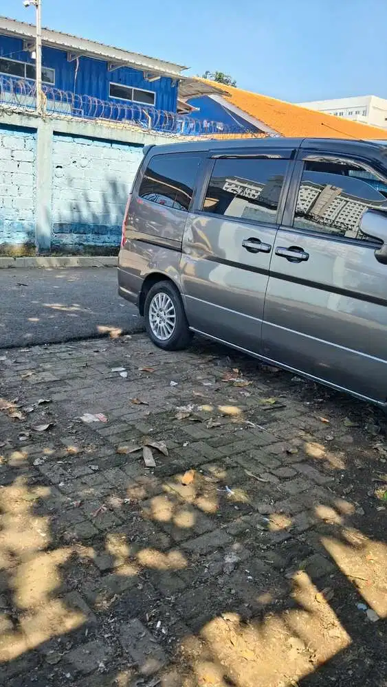 Nissan Serena 2012 Bensin