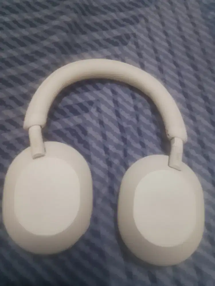Sony WH-1000Xm5
