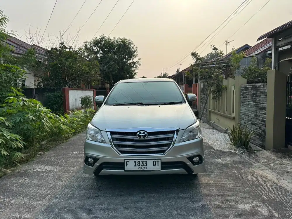 Innova G luxury MT