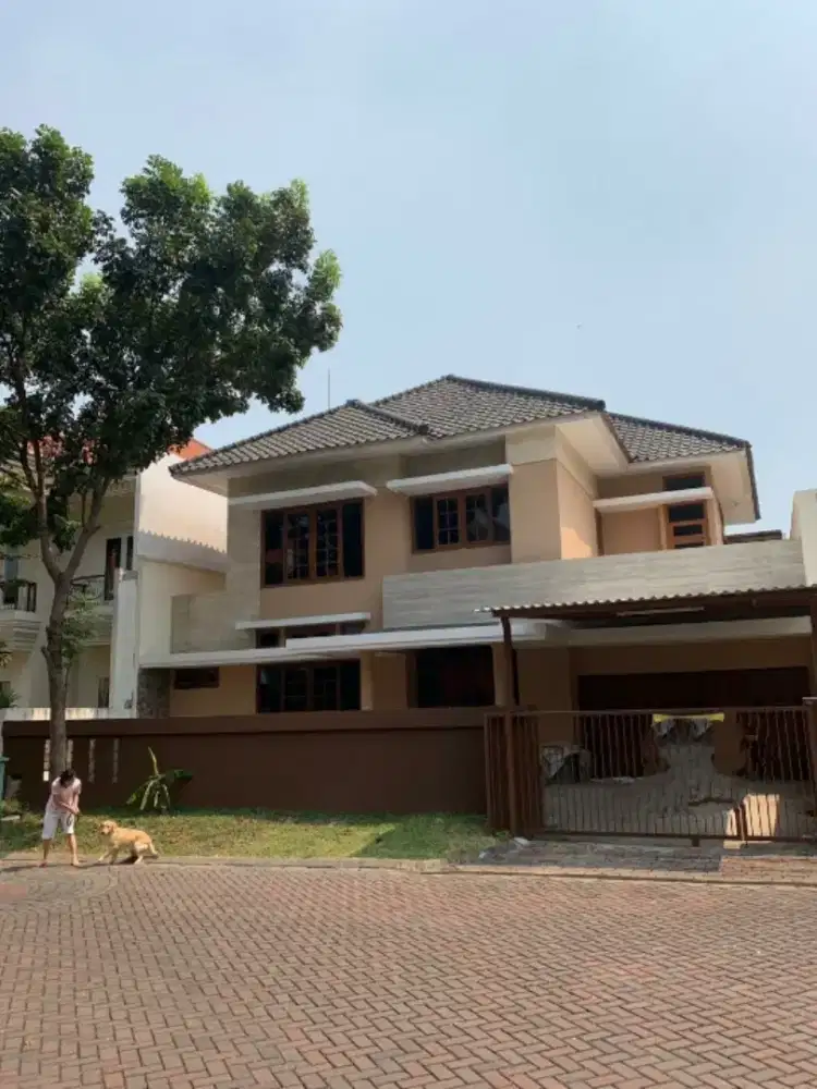 DIJUAL RUMAH GRAHA FAMILY BLOK B SURABAYA BARAT