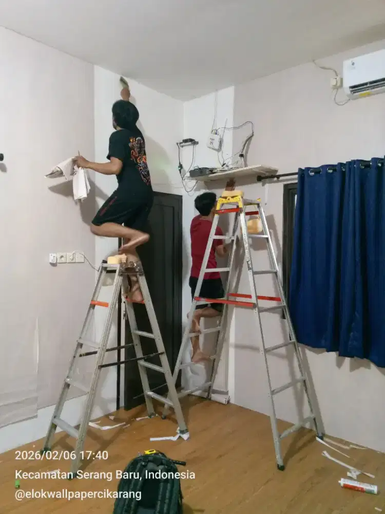 Pemasangan wallpaper dinding profesional
