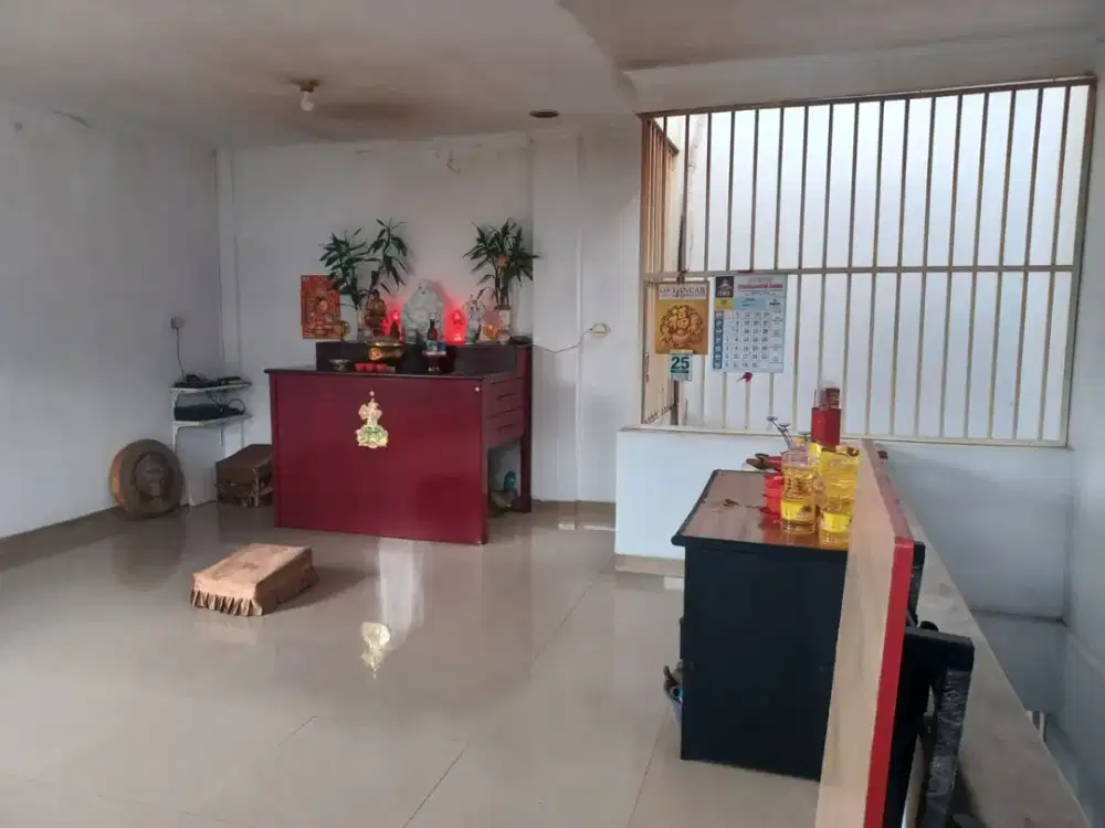 DIJUAL RUMAH 3.5 LANTAI 3 KAMAR TIDUR 3 KAMAR MANDI SHM DI GOLF LAKE, JAKARTA BARAT