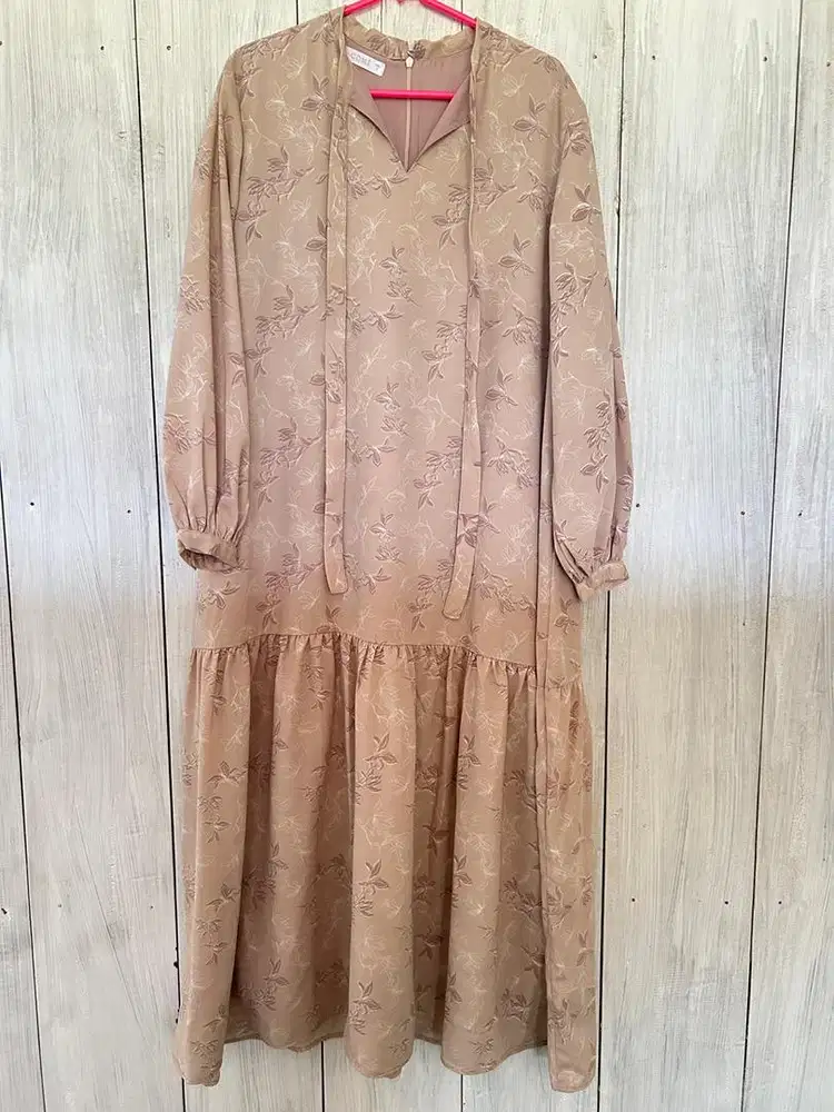 Preloved gamis come