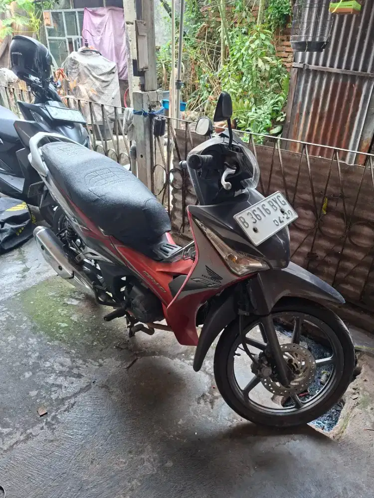 Supra x 125 helm in injection 2014
