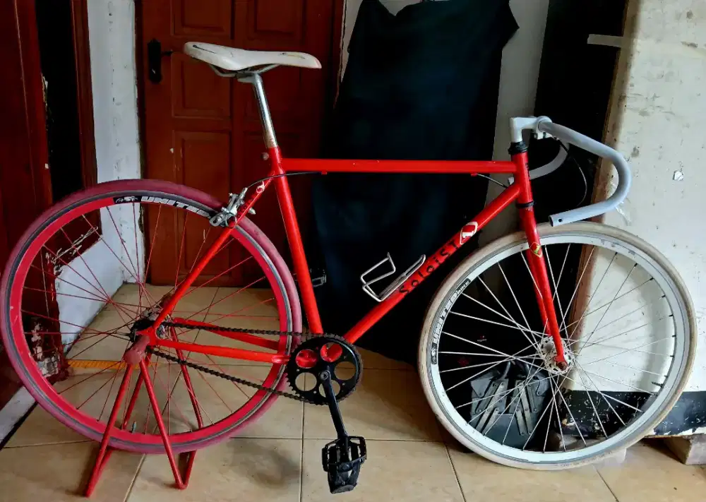 Sepeda fixie united soloist 01