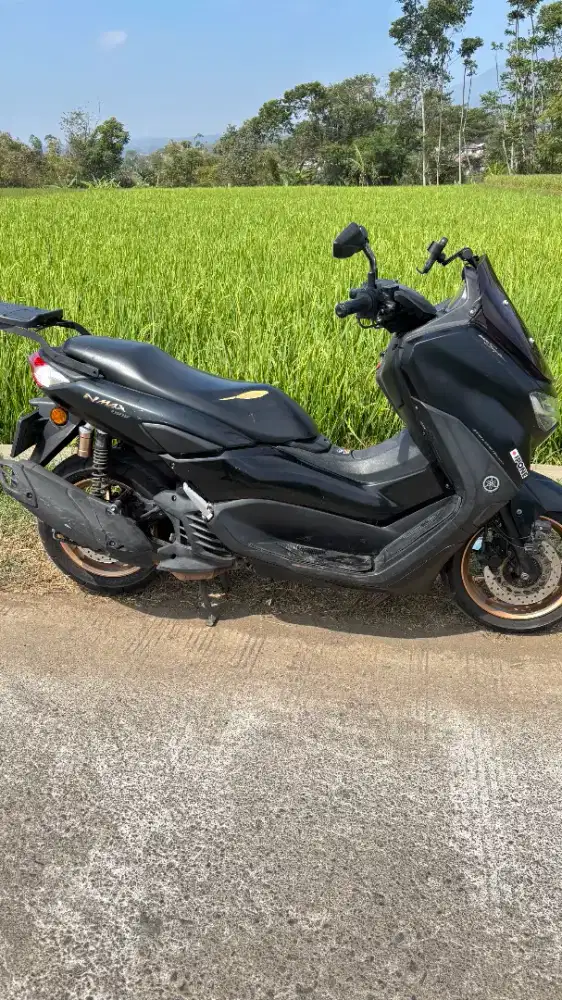 Di jual nmax 2021 tangan pertama