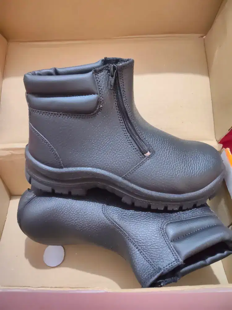 Sepatu Krushers (Sepatu Safety Boot)