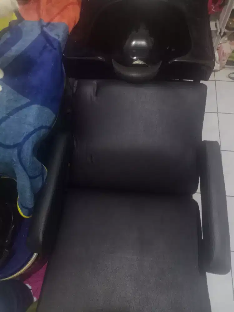 Kursi Salon Keramas