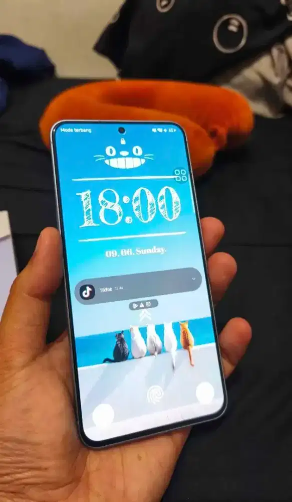 Samsung A57 5G like new
