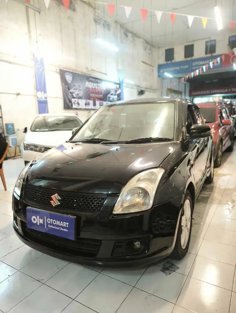 SUZUKI 2011 SWIFT 1.5 M/T HITAM MURAH OTOMART 286 KENJERAN