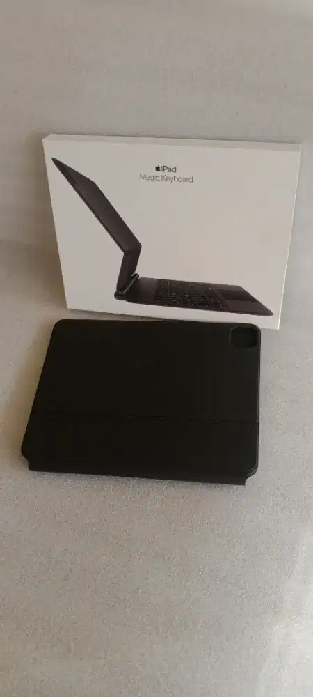 Dijual Apple Magic Keyboard iPad Pro 11 Original A2261 Hitam