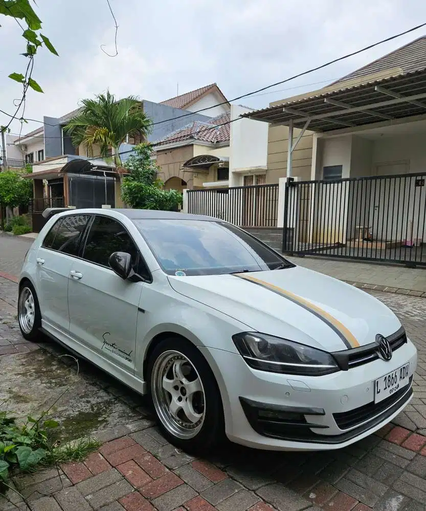 Volkswagen Golf 2013 Bensin