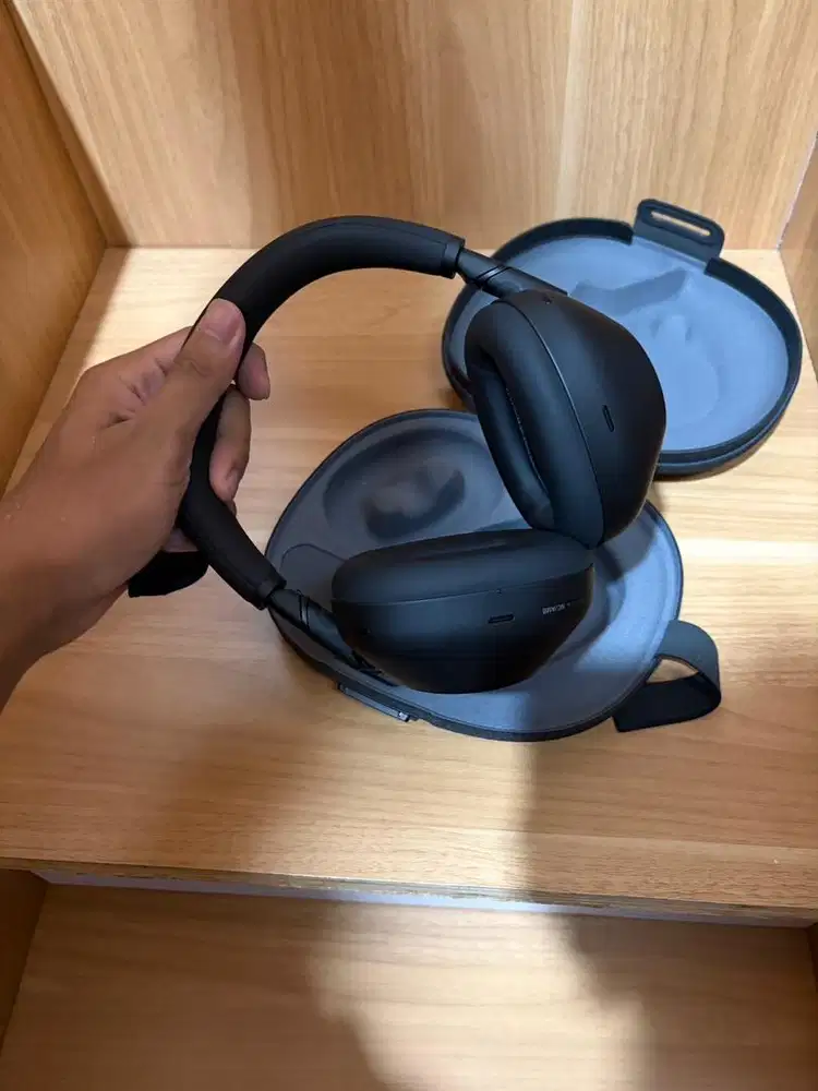 Headphone headset flagship sony xm6