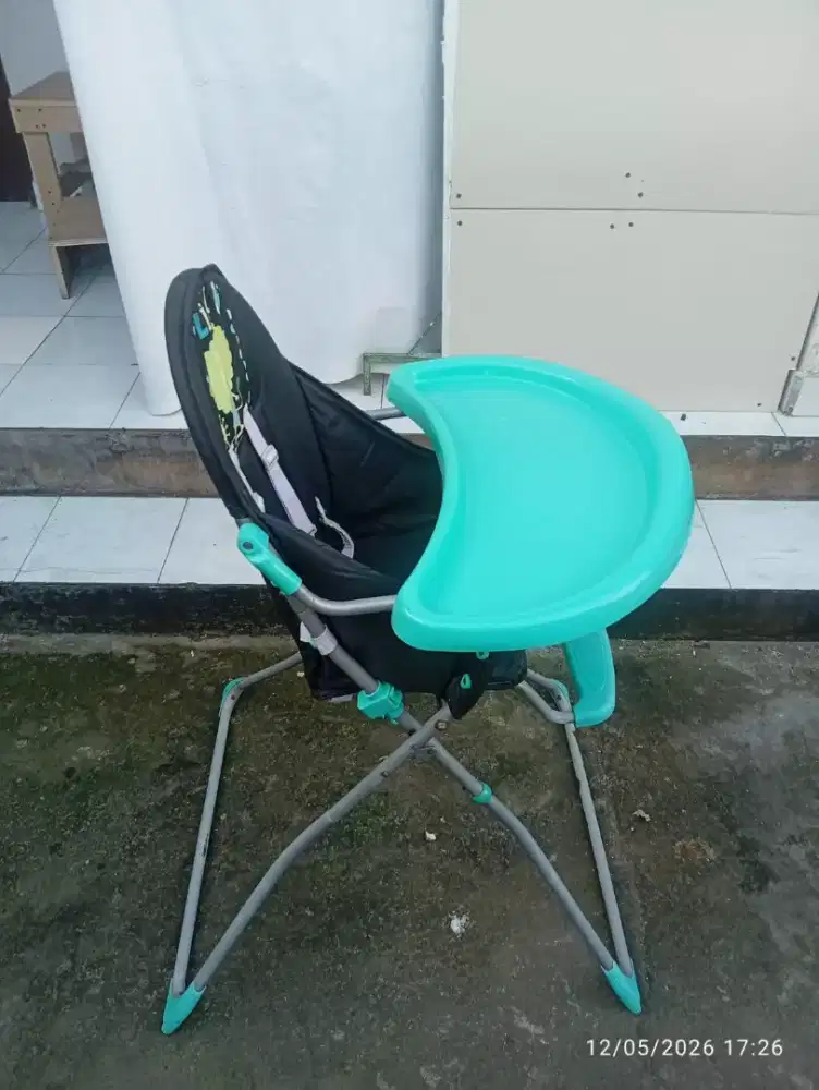 dijual meja makan anak