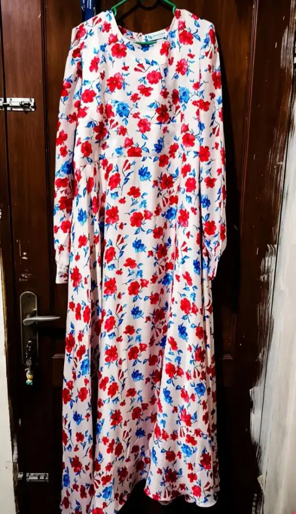 Gamis satin wanita