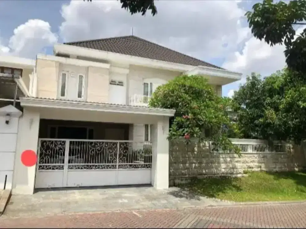 DIJUAL RUMAH DI GRAHA FAMILY SURABAYA BLOK D MEWAH SIAP HUNI