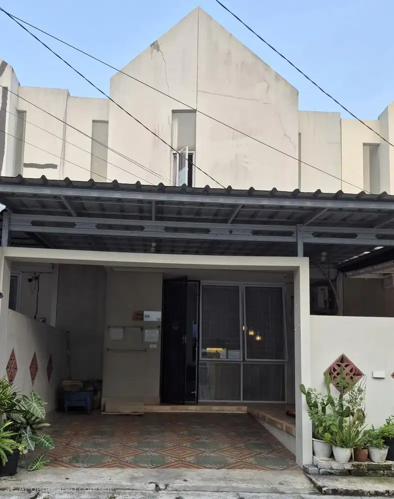 Rumah Nyaman Siap Huni