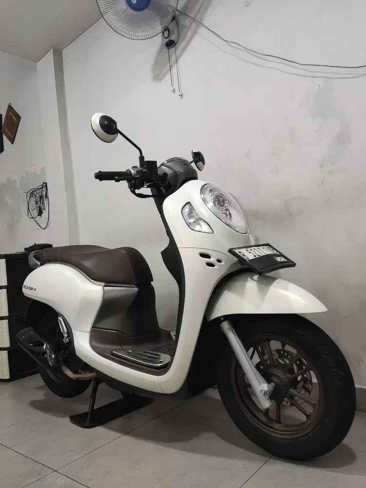Scoopy Prestige Keyless 2024 / 2025 Super Mulus Gres ABBA