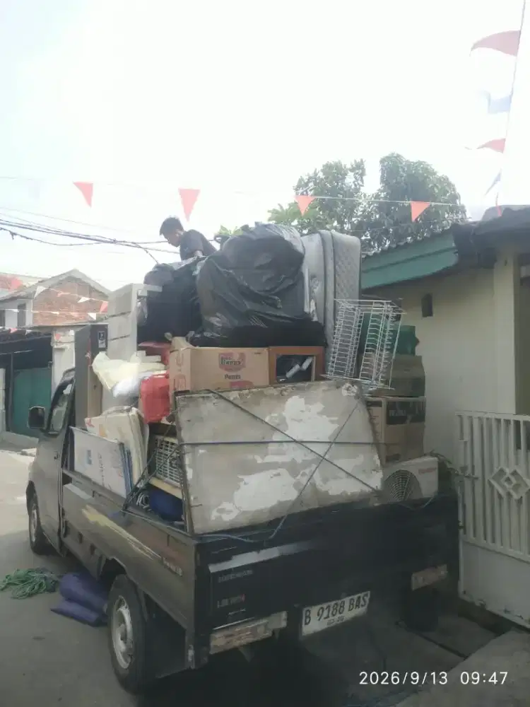 Mobil pickup losbak untuk pindahan rumah kontrakan