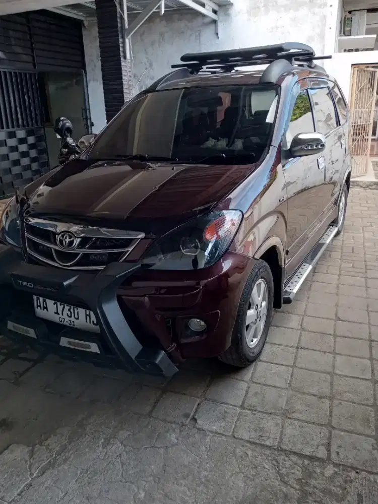 Toyota Avanza tahun 2011