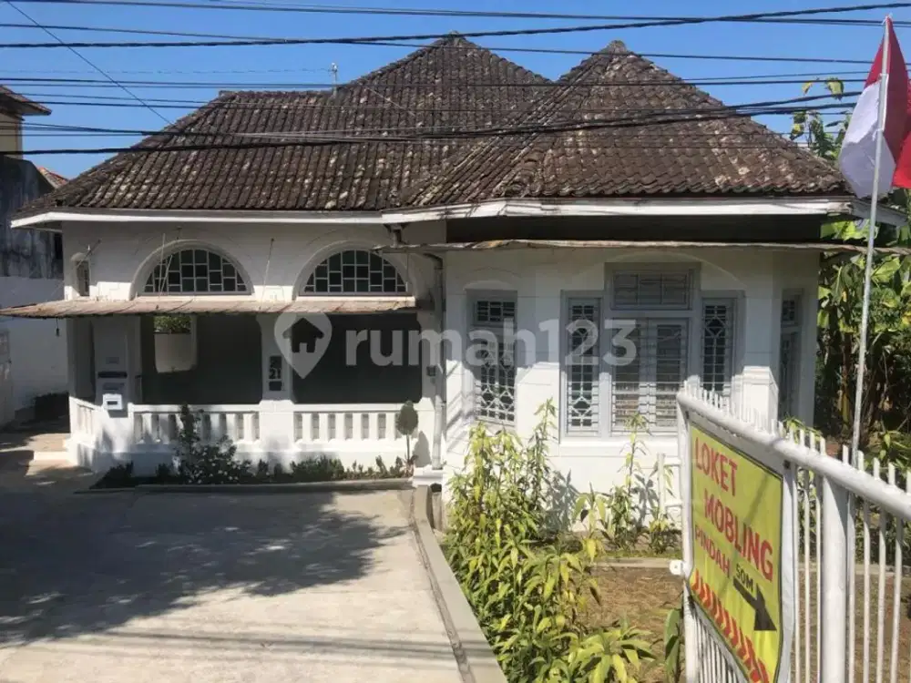 Dijual Rumah Heritage  thn 1940c Cocok untuk Bank, Kafe dan Resto