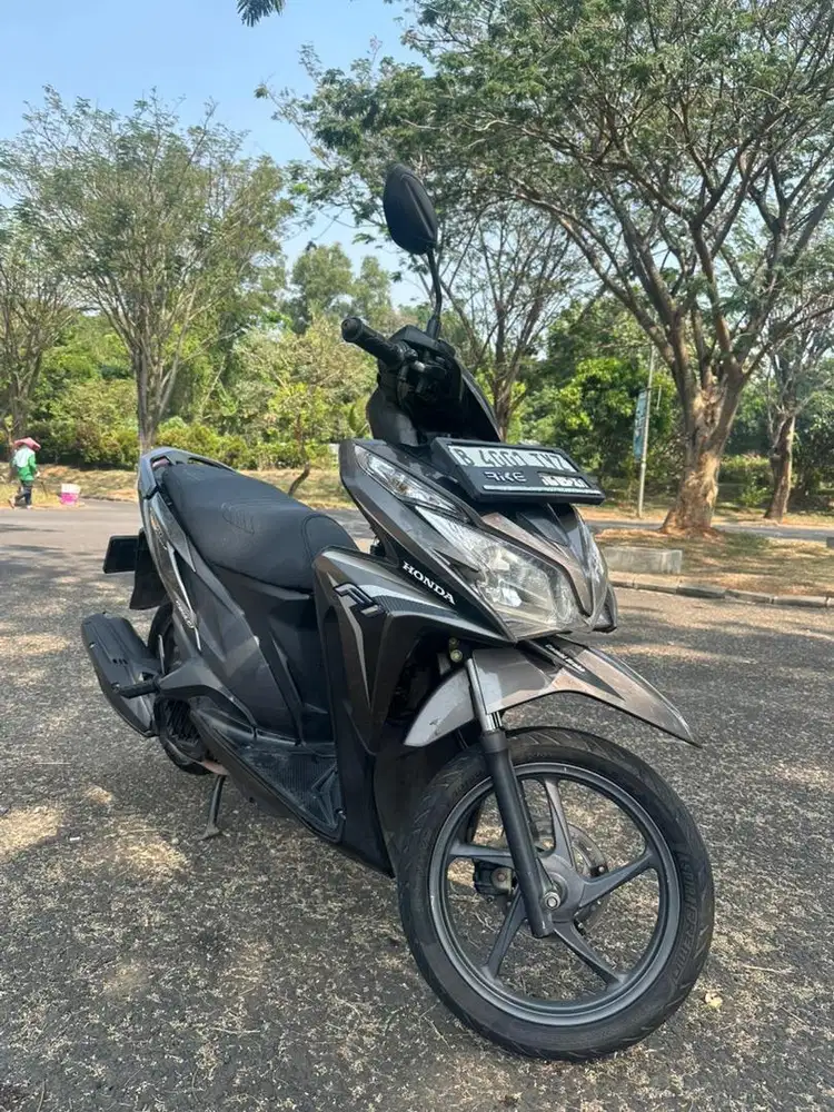 Motor vario antik km rendah