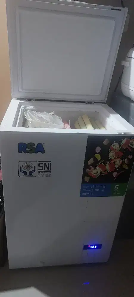 Freezer merk SRA 100liter baru pakai 6bulan