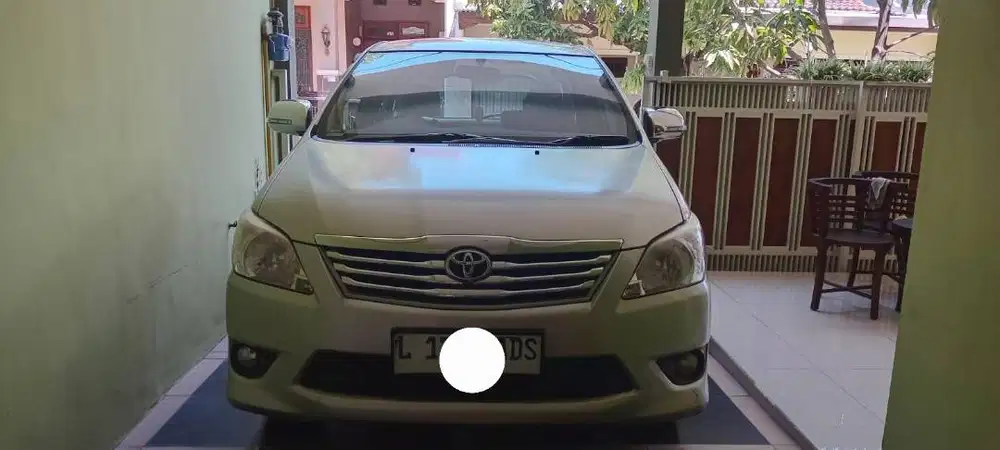 Innova Diesel Matic 2012