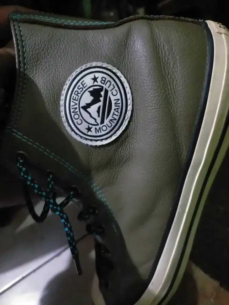 Sepatu converse