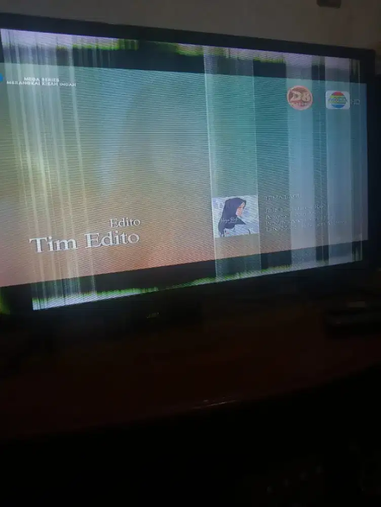 Tv led 32in Polytron kondisi segel ada remot