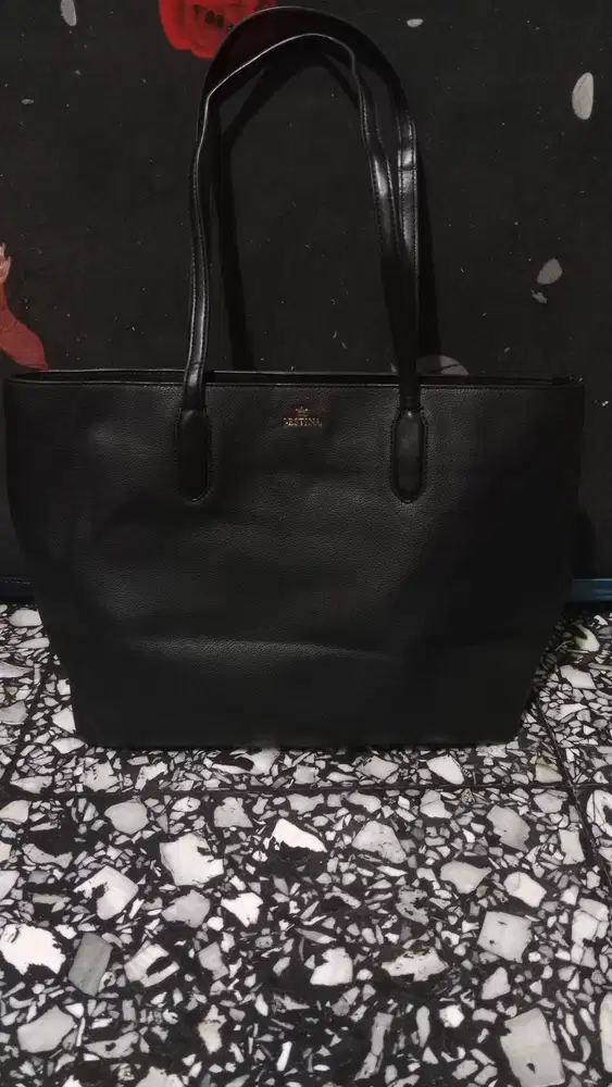 Tote hitam brand original J.Estina