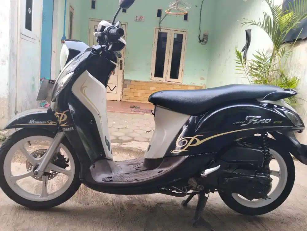 Fino 125 premium