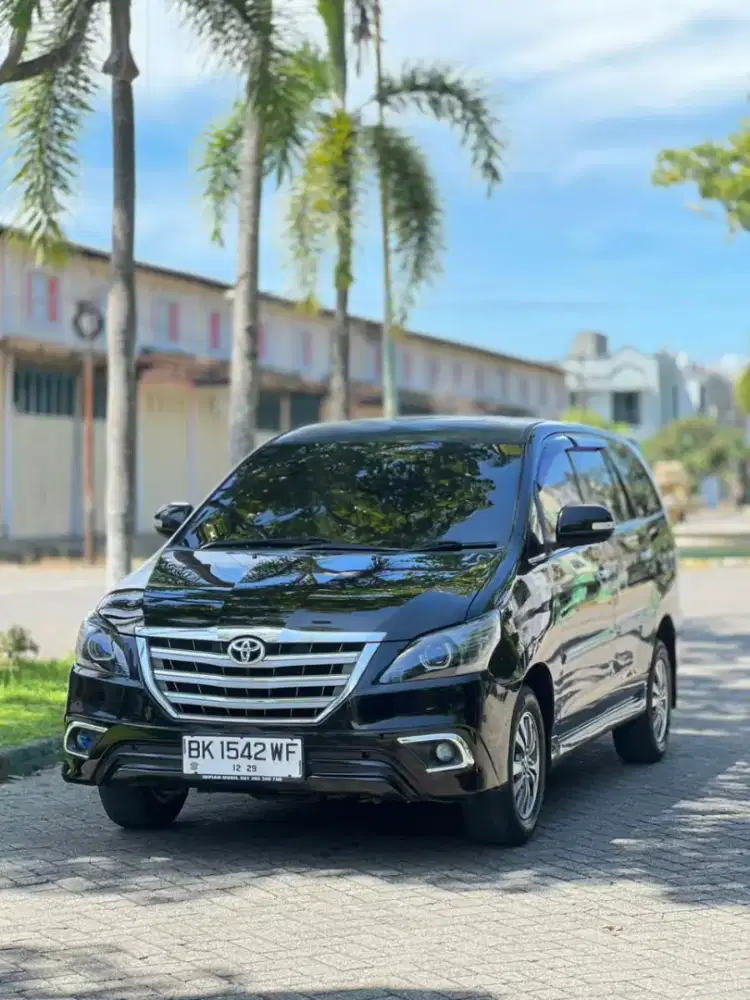 toyota innova barong v Diesel a/t 2014 - pajero-fortuner- rebron-