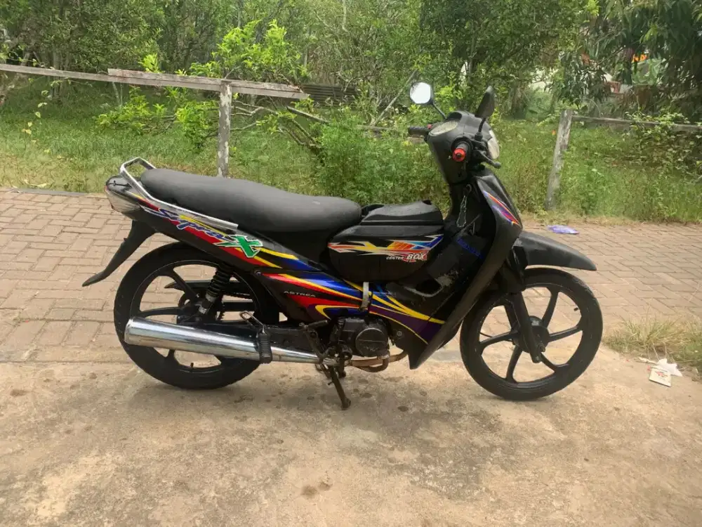 Dijual Supra X 2004
