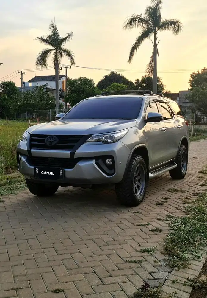 Dijual Fortuner VRZ 2017 diubel disk istimewa service reccord