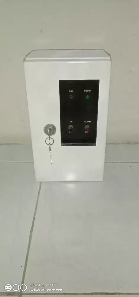 Alat/control box untuk aktifkan alarm kebakaran ruangan