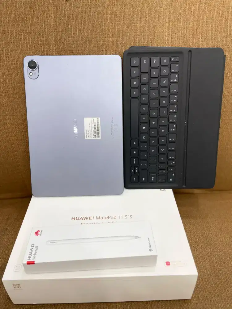 Huawei MetaPad 11'5 S  8/256GB like new