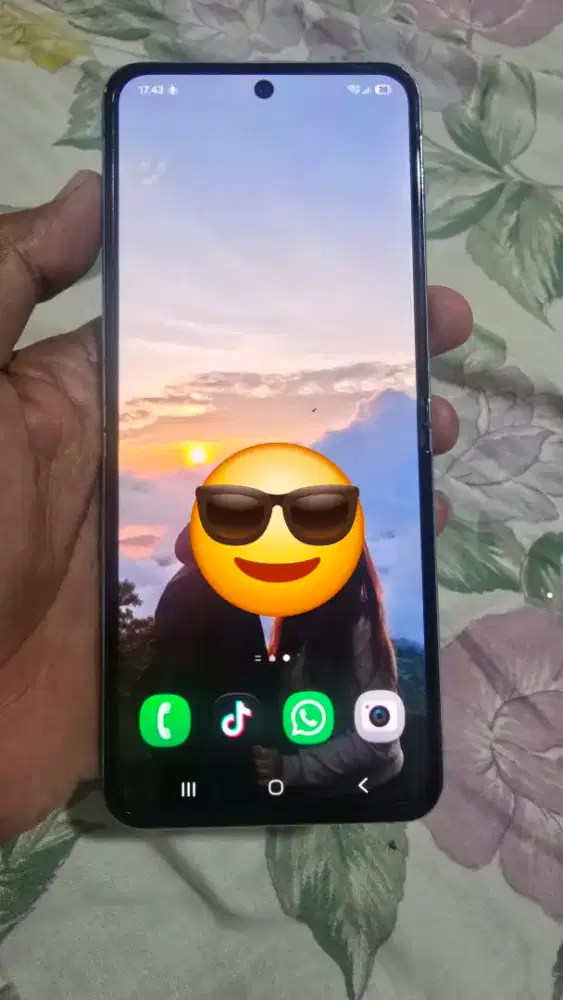 Samsung zflip5 ram 256