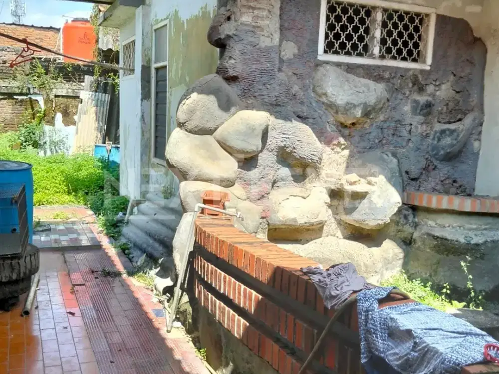 DIJUAL RUMAH BESAR LT 995 M² DI KARAWANG – HARGA Rp7 MILIAR