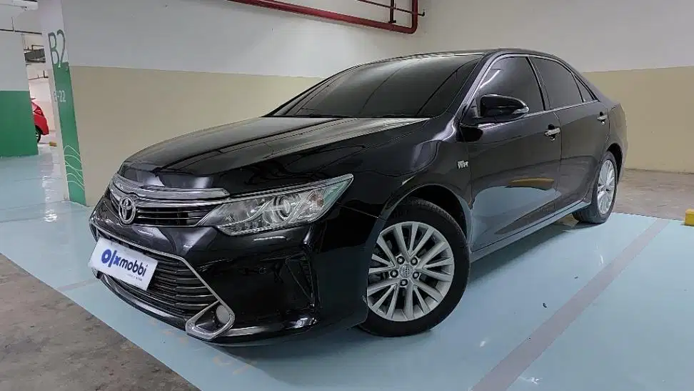 TDP 10 JT Toyota Camry 2.5 V Bensin-AT Hitam 2017
