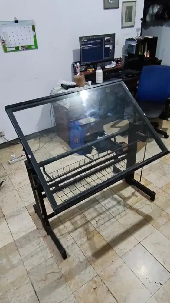 Meja kaca untuk gambar (meja arsitek)preloved